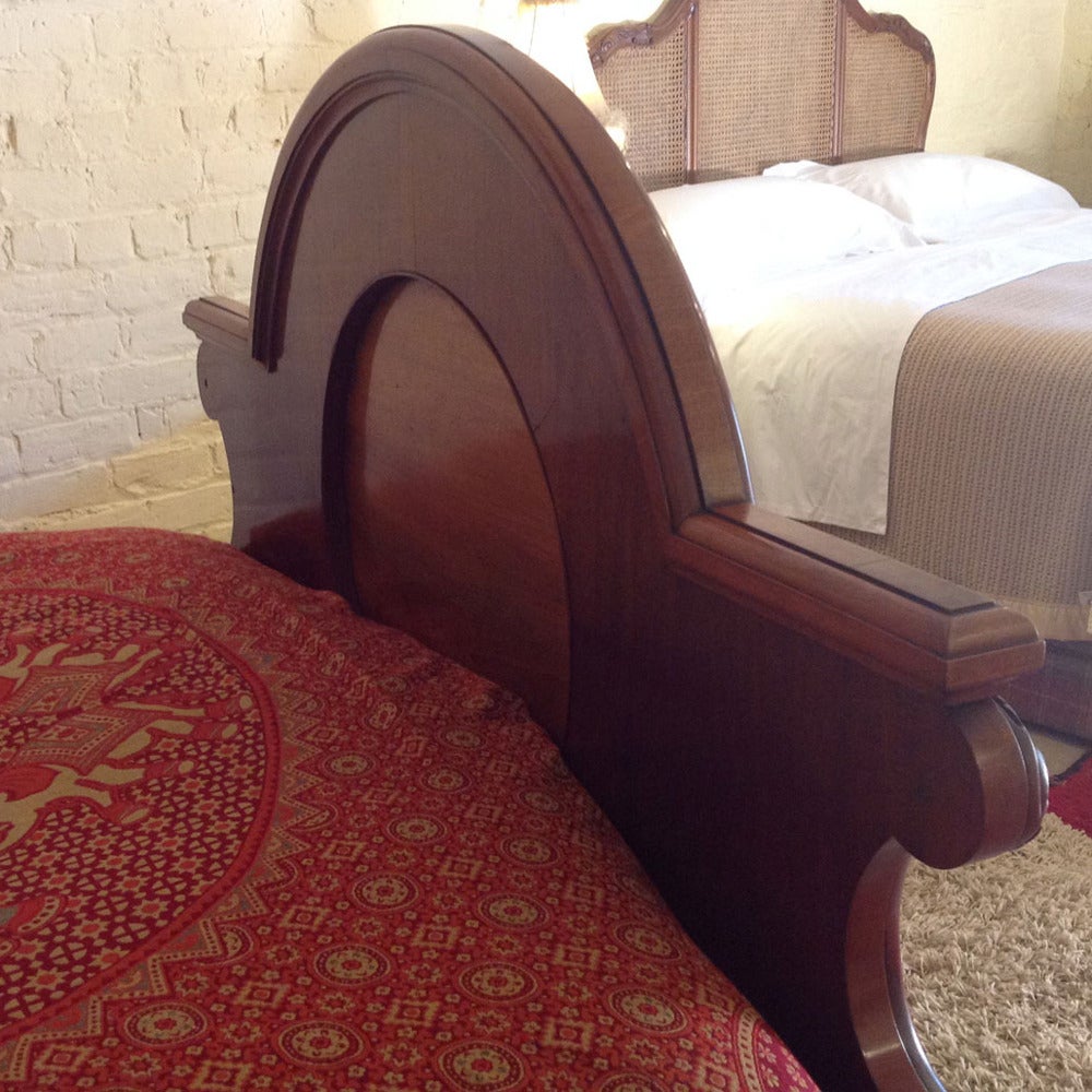 Victorian Mahogany Half Tester Bed In Excellent Condition In Wrexham, GB