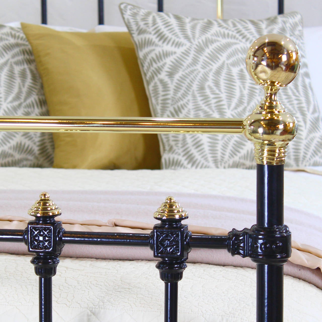 19th Century Victorian Brass and Cast Iron Kingsize Bed