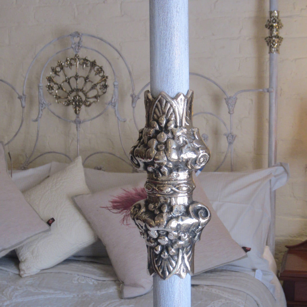 Unique Bespoke Alhambra Four Poster Bed 3