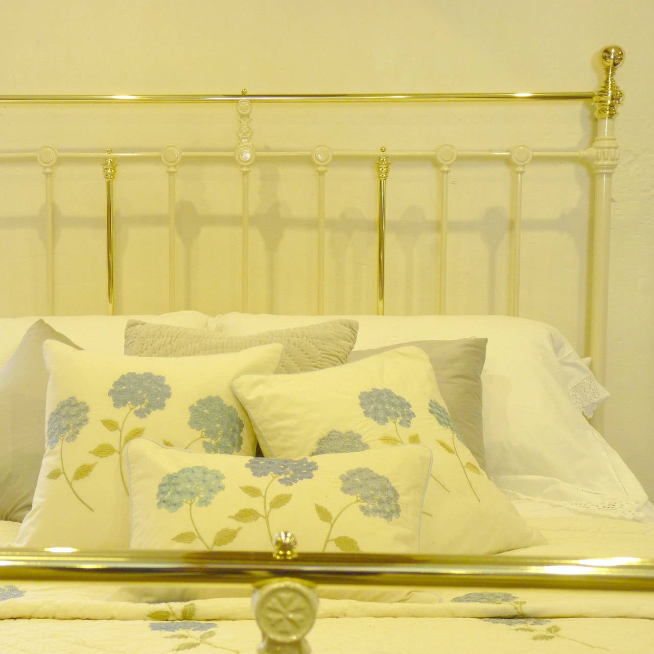 Victorian Brass and Iron Bed 3