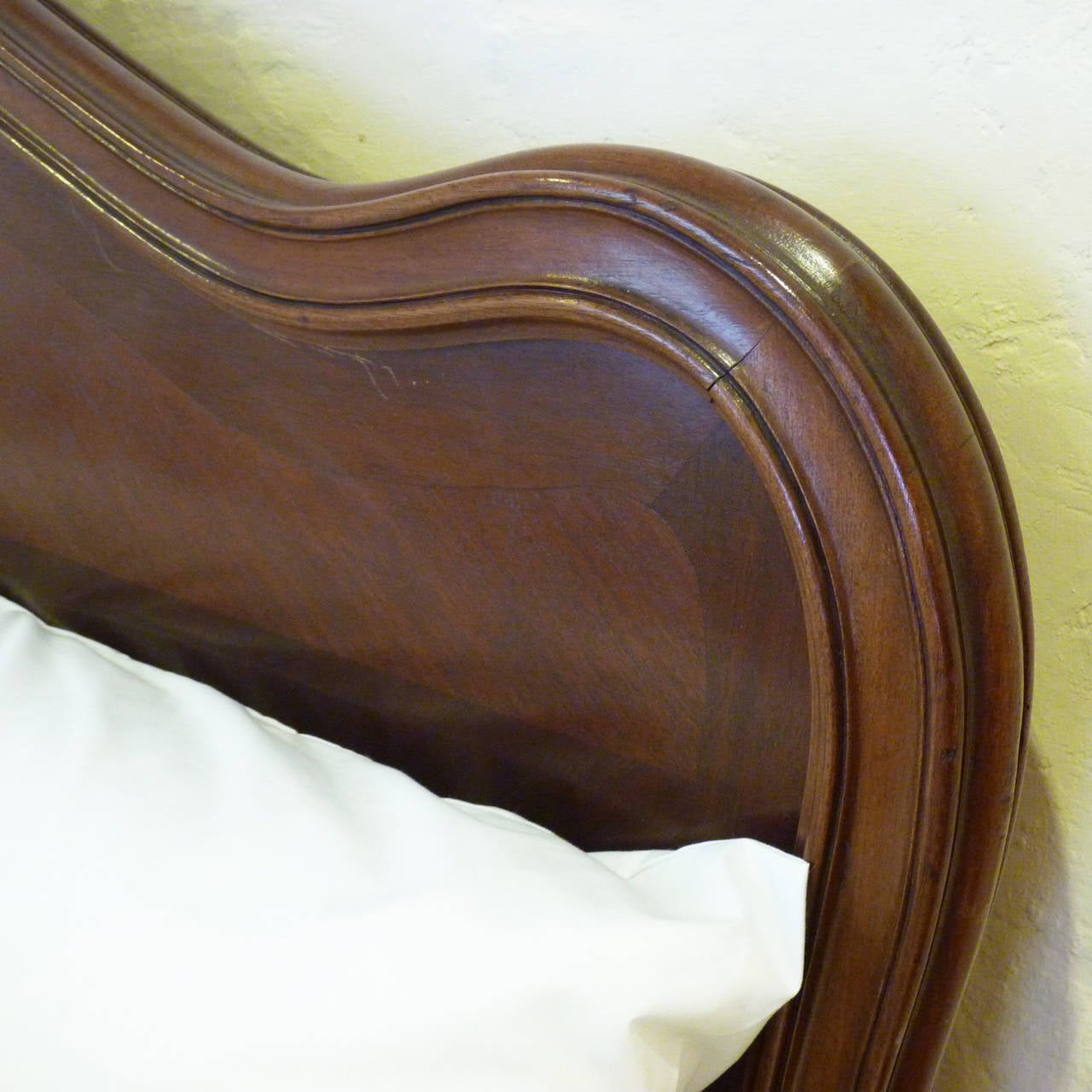 20th Century Walnut Louis XV King-size Bed