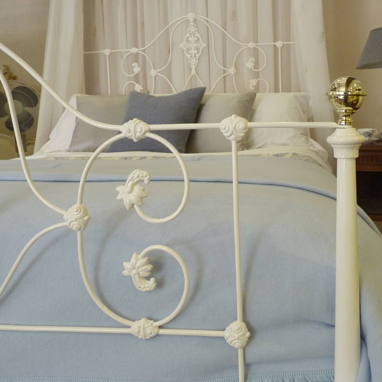 half tester canopy bed