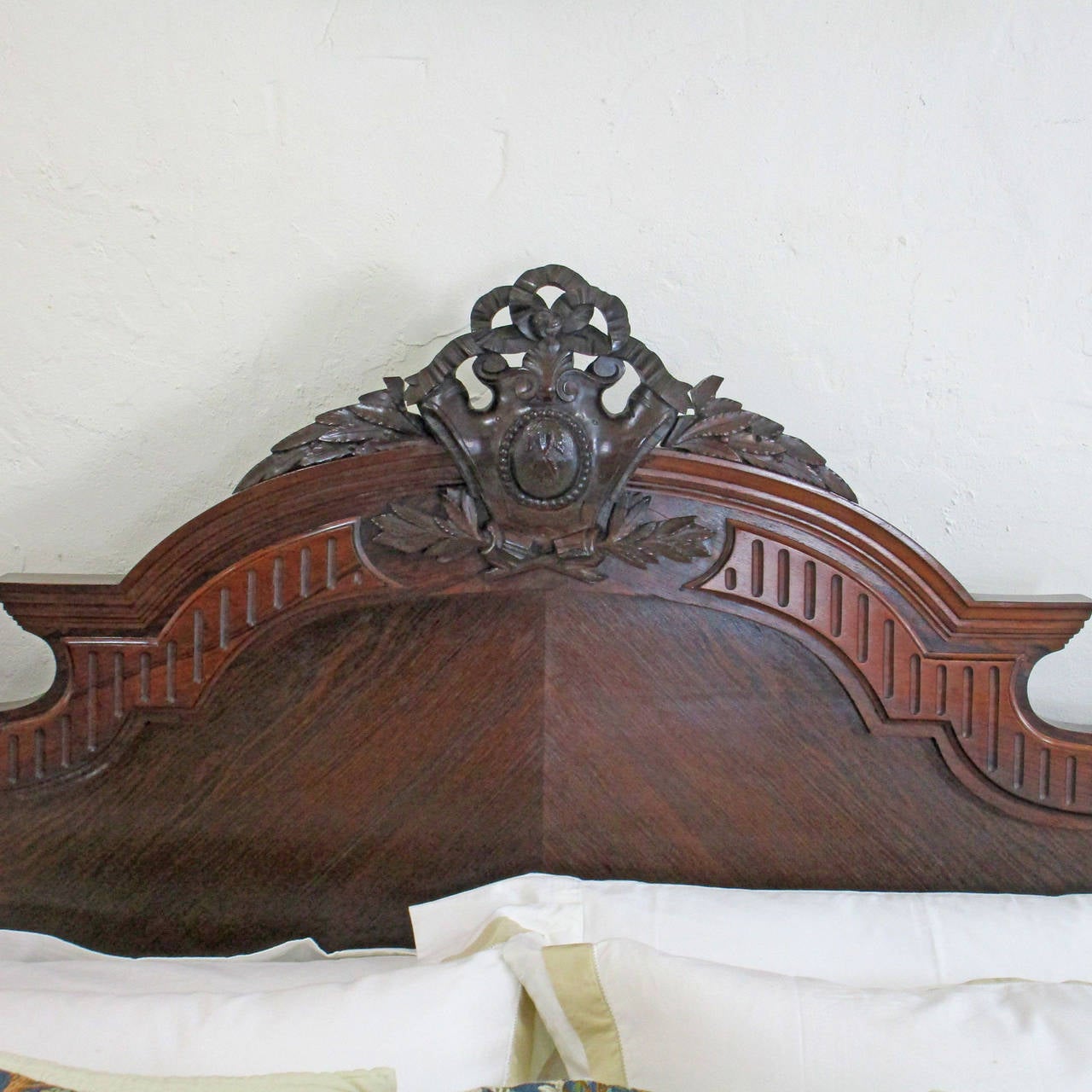 European Mahogany Renaissance Style Bed - WK49