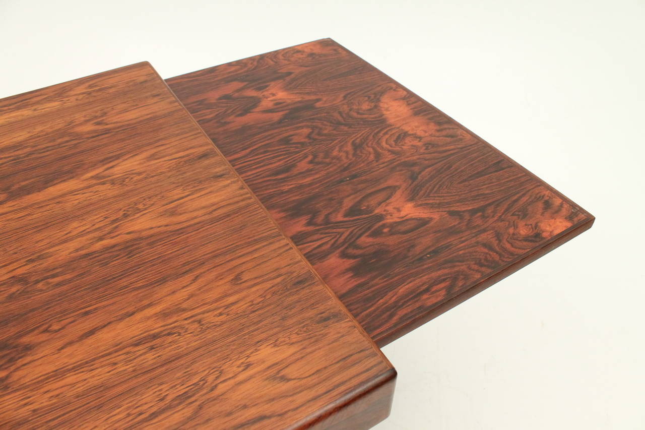 Rosewood Extendable Coffee Table by Johannes Andersen - Scandinavian Modern In Good Condition For Sale In Houston, TX