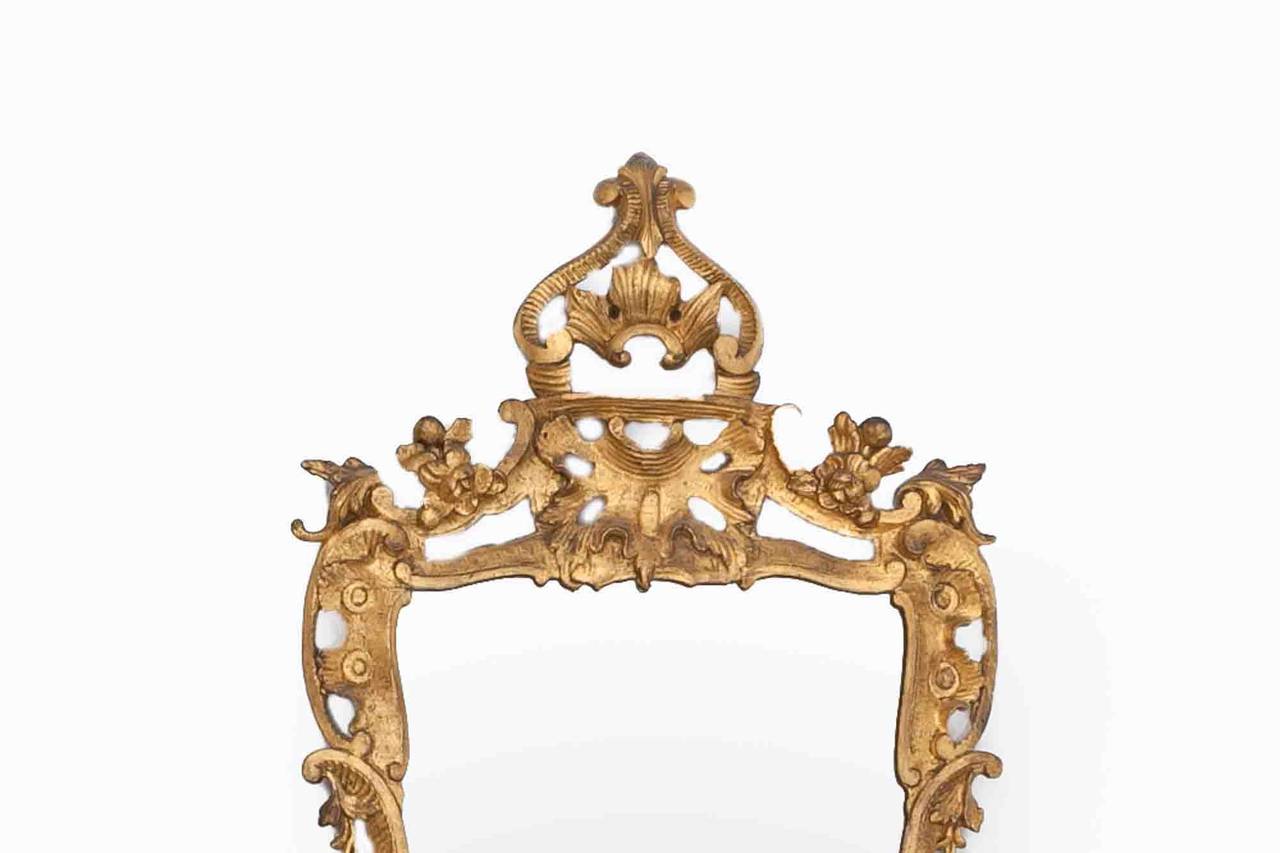 Irish 18th Century George III Carved Giltwood Mirror For Sale