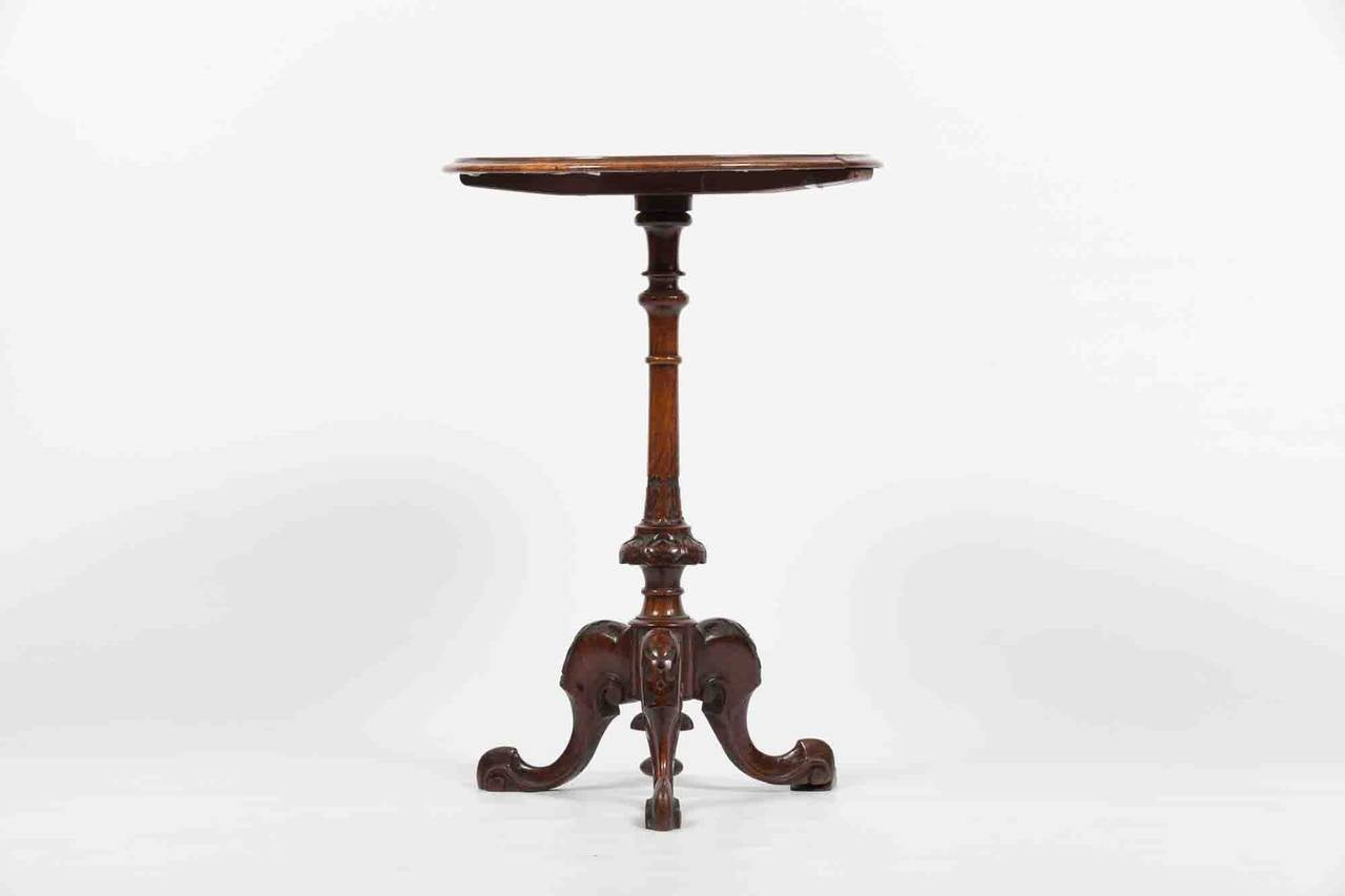 19th Century Regency Walnut and Inlaid Pedestal Table In Excellent Condition In Dublin 8, IE