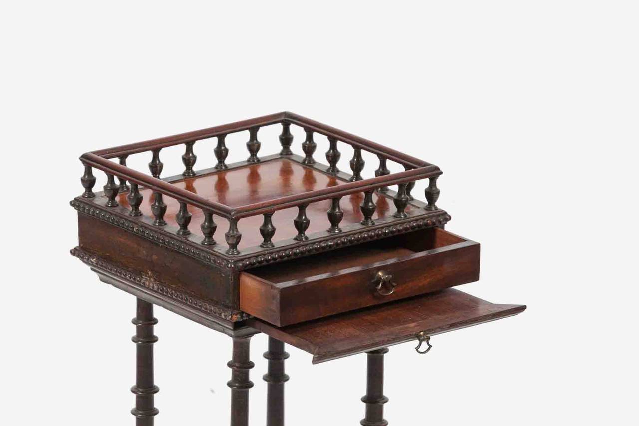 18. Jahrhundert George II Chippendale Stil Kettle Stand (Mitte des 18. Jahrhunderts) im Angebot