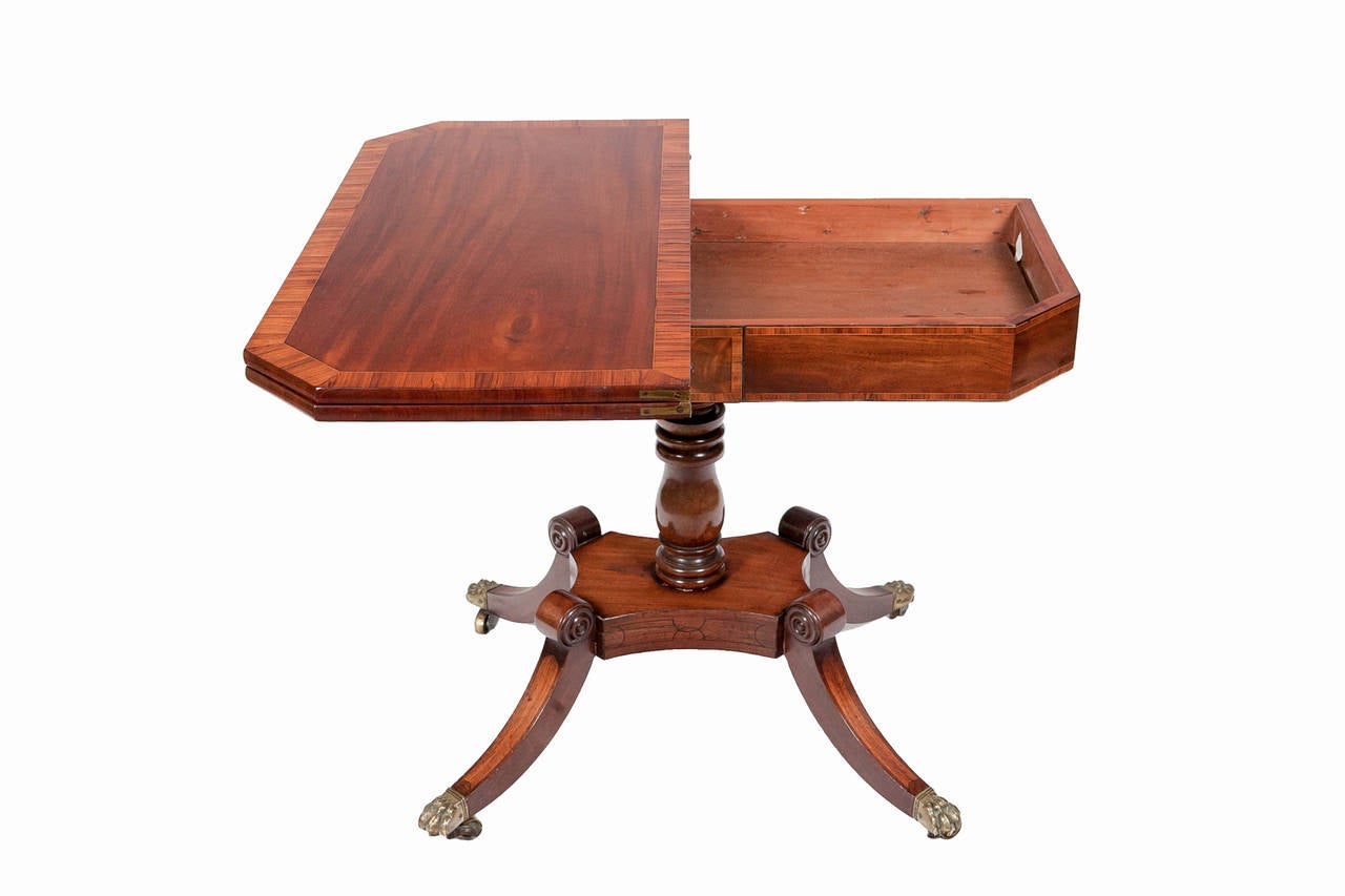 Early 19th Century William IV Mahogany Pedestal Card Table In Excellent Condition For Sale In Dublin 8, IE