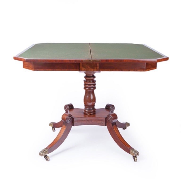 Early 19th Century William IV Mahogany Pedestal Card Table For Sale 1