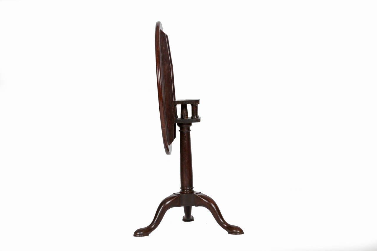 Irish 18th Century George III Mahogany Occasional Tilt-Top Table For Sale