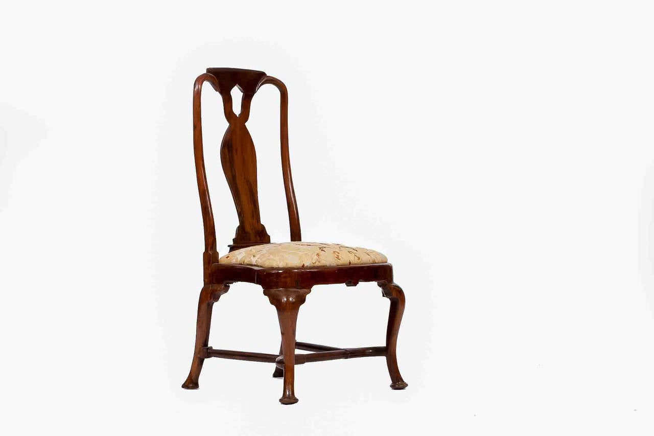 18th Century Queen Anne Side Chairs For Sale at 1stDibs
