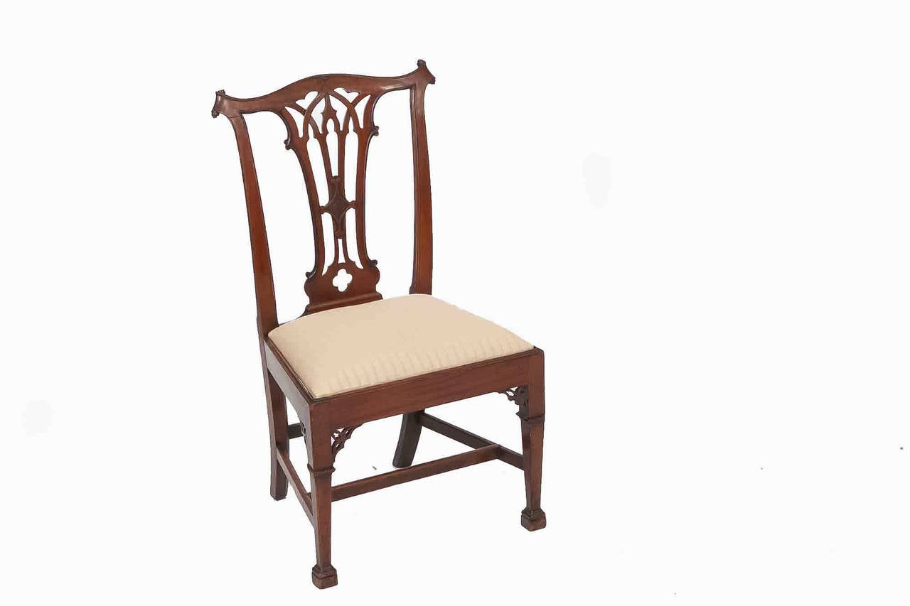 William IV Early 19th Century Set of Six Chippendale Gothic Style Dining Chairs For Sale