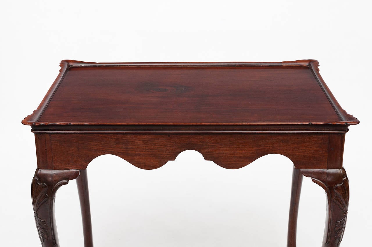 18th Century George II Irish Mahogany Silver Table In Good Condition In Dublin 8, IE