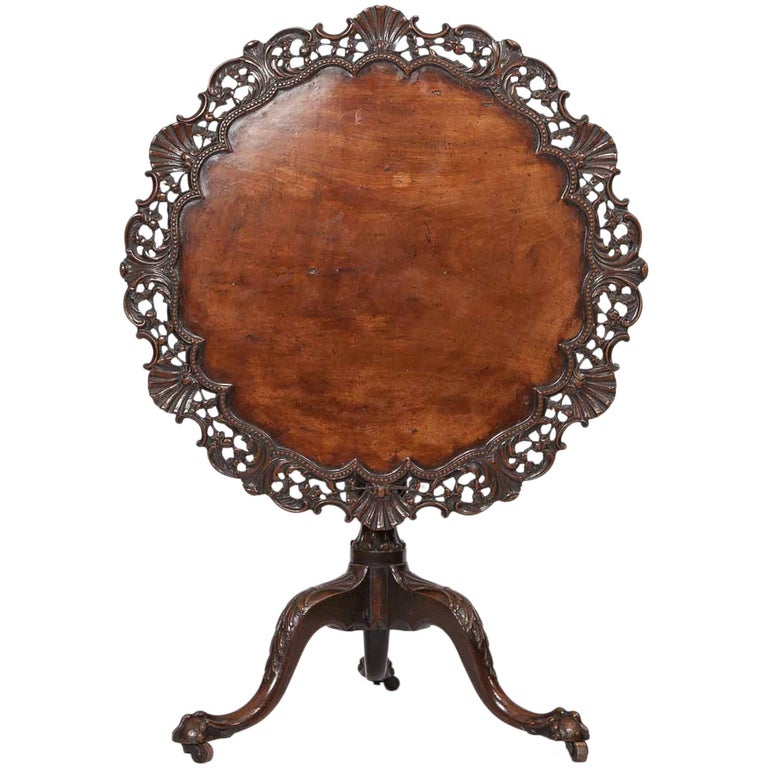 Early 19th Century George III Mahogany Occasional Table For Sale