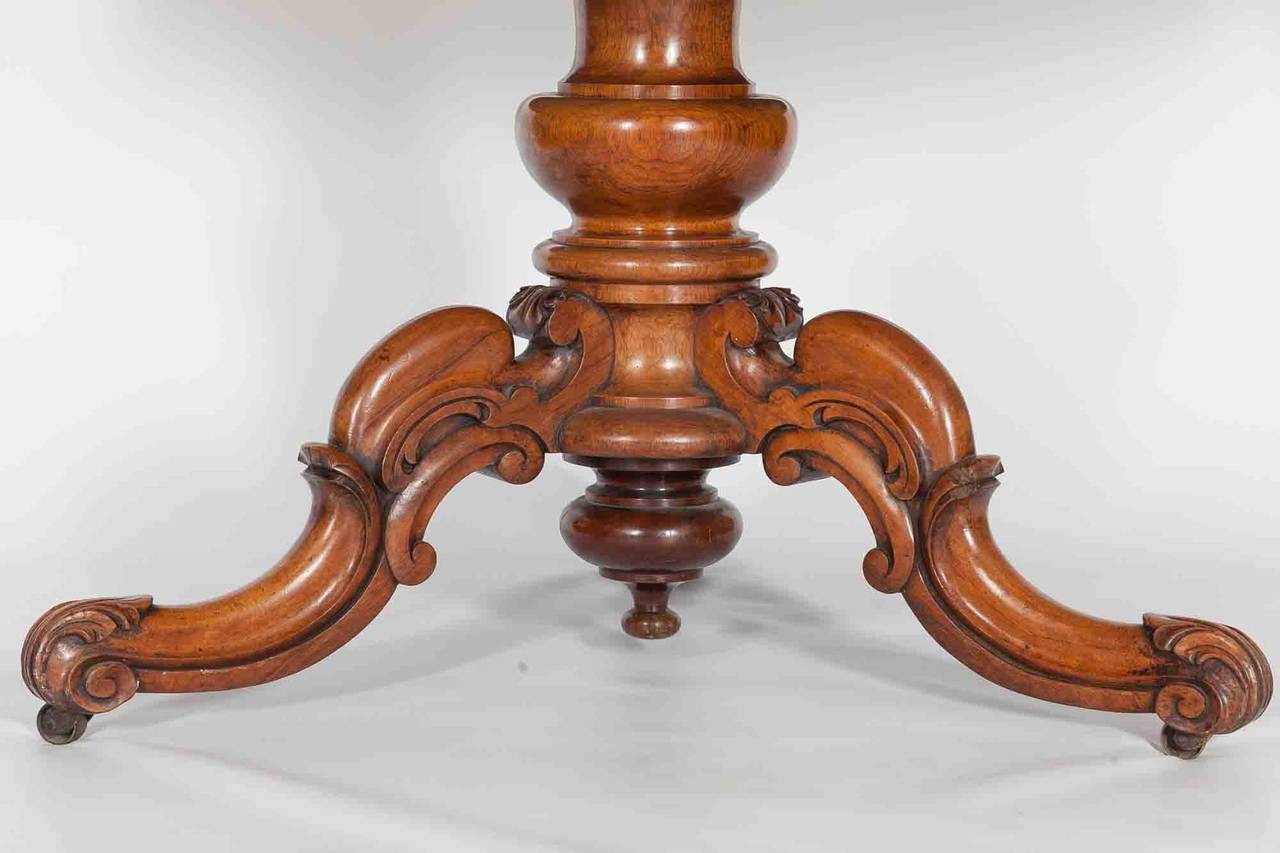 19th Century Regency Oval Walnut Supper Table 1