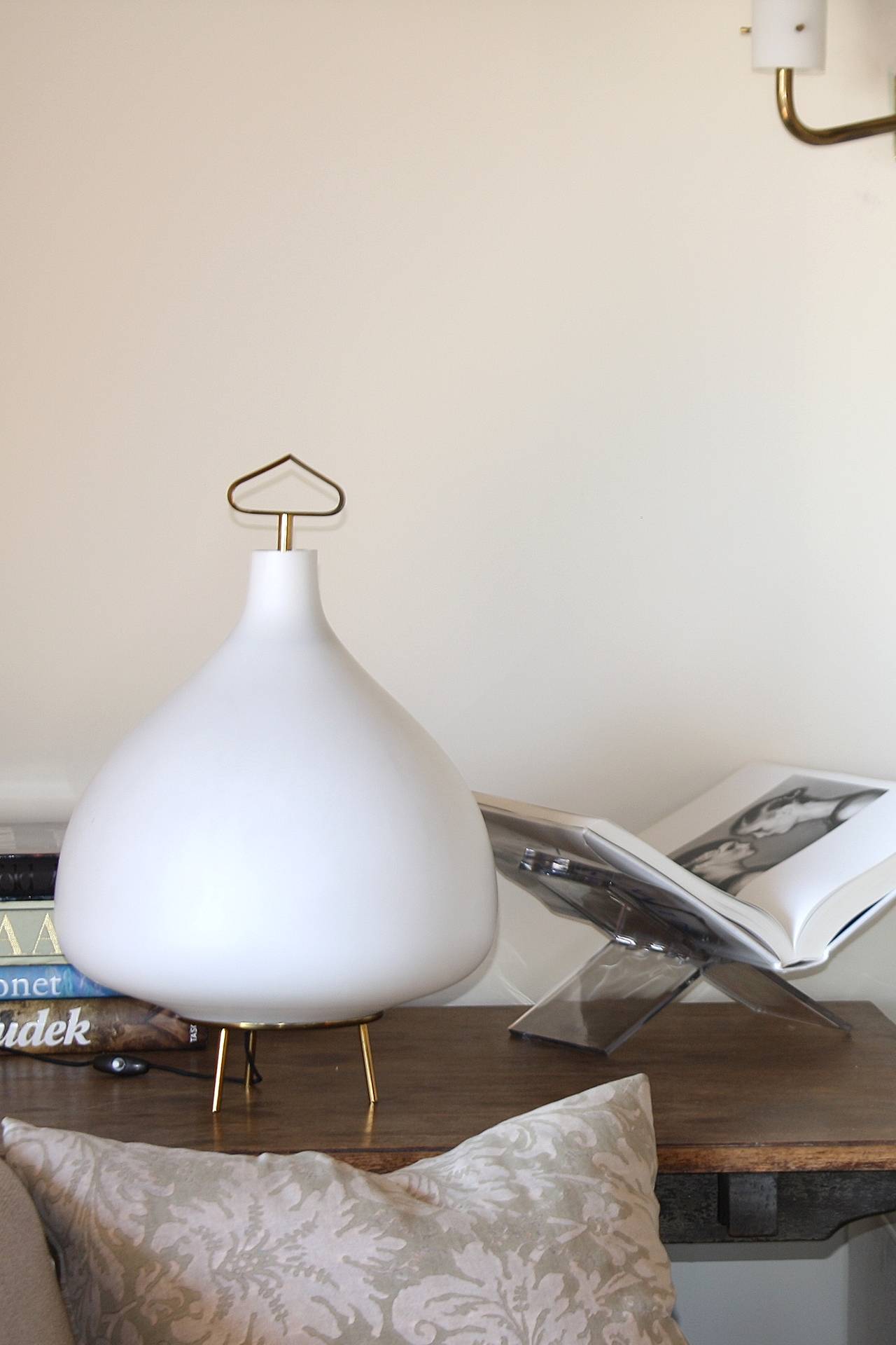 Stilnovo Tripod Lamp For Sale 3