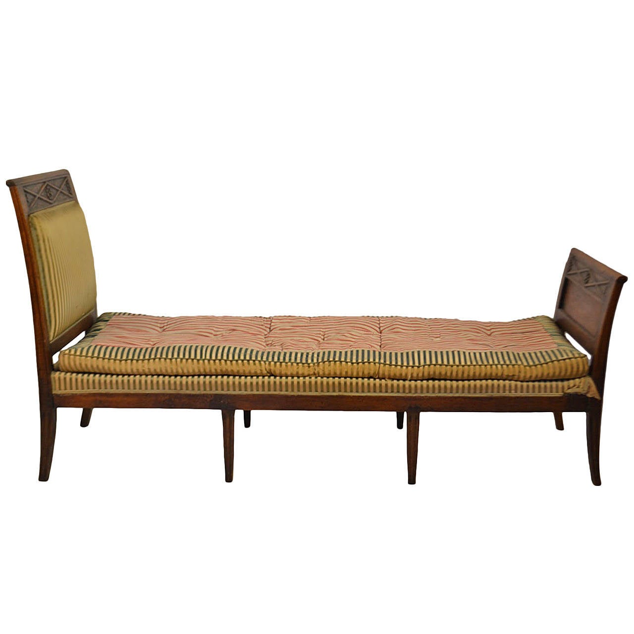 Directiore Walnut Daybed For Sale at 1stdibs