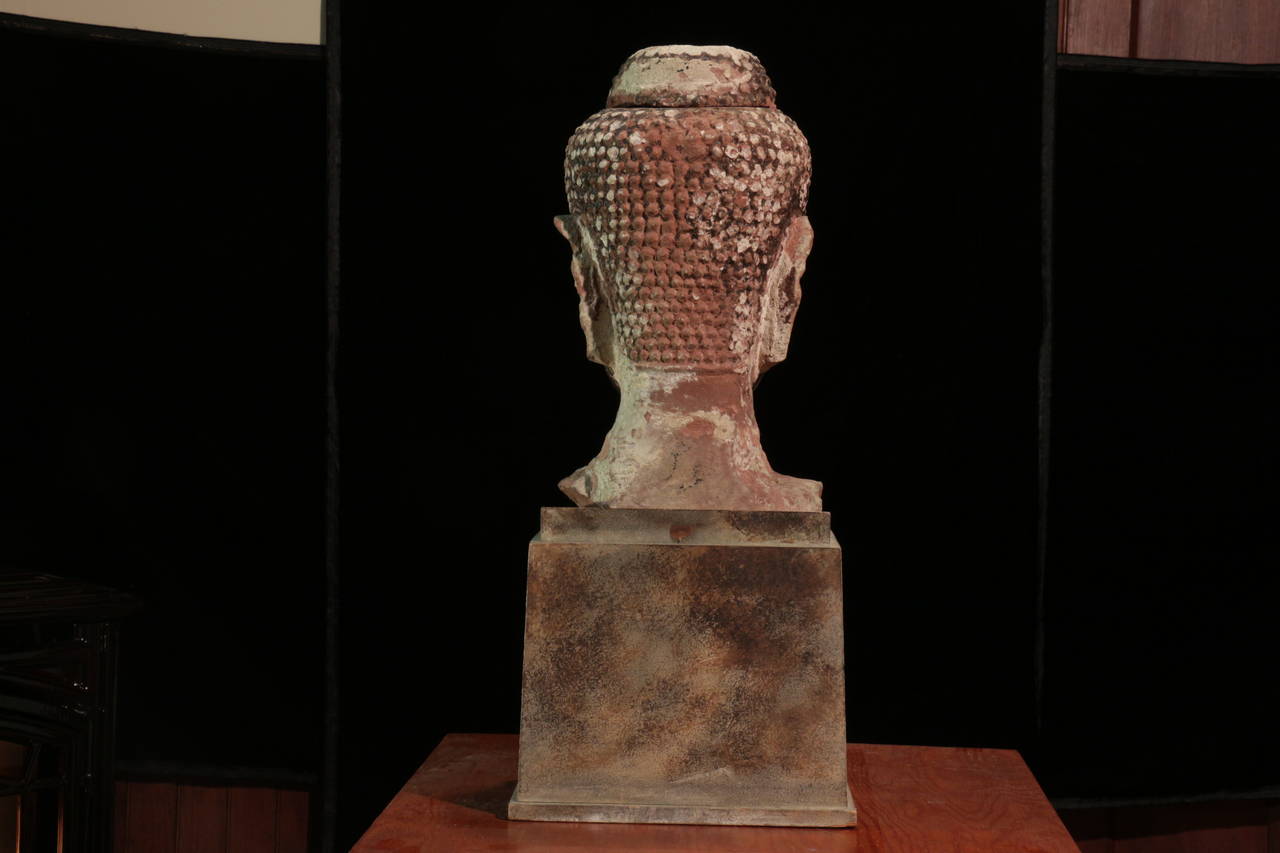 Head of the Buddha, Ayutthaya, Thailand, 16th Century For Sale 1