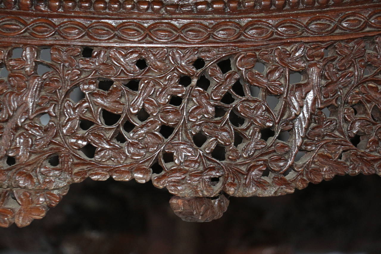 Indian 19th century Mogul Dynasty Walnut Table, Northern India For Sale