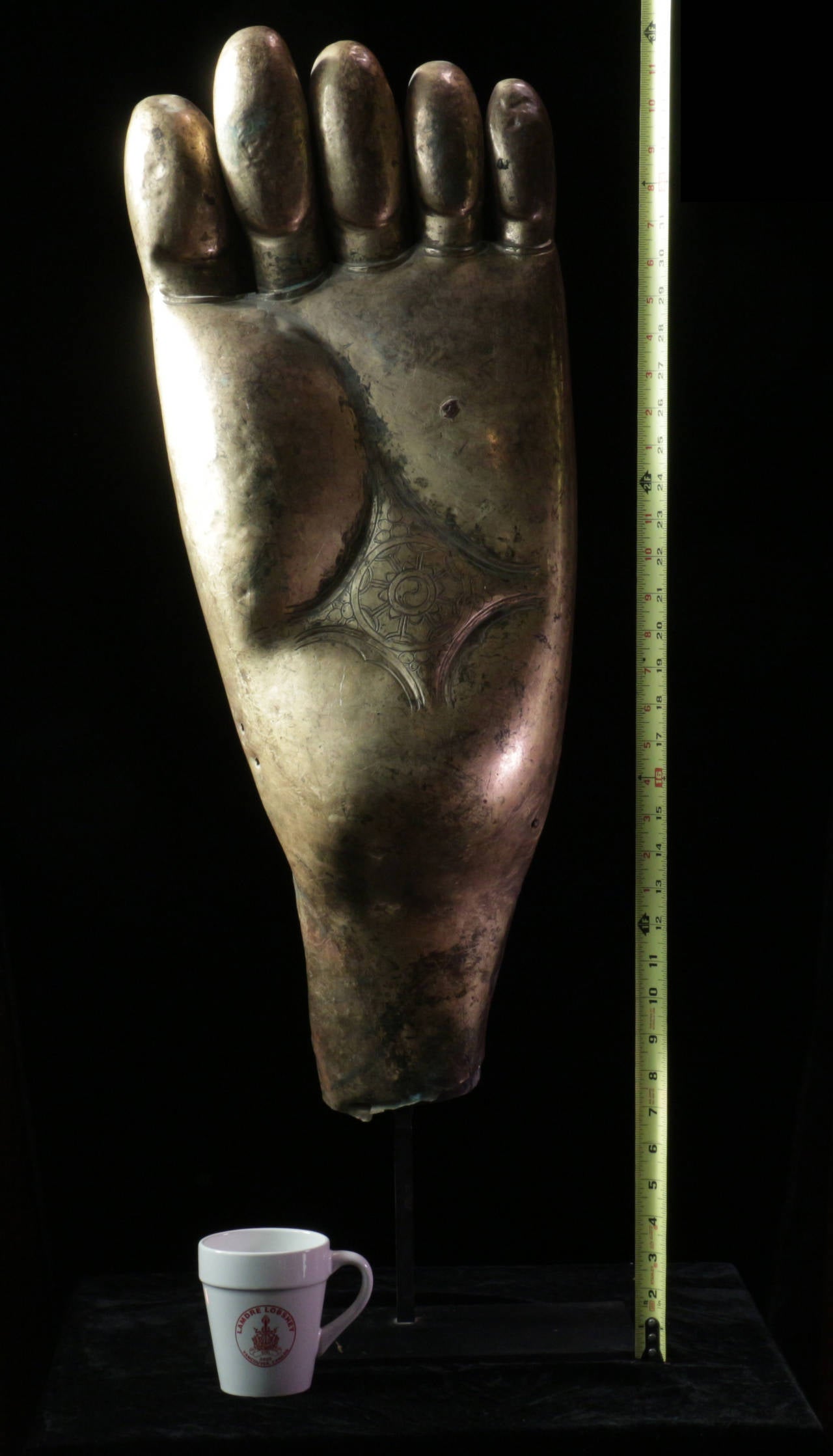 16th to 17th Century Tibetan Foot of Buddha For Sale 2