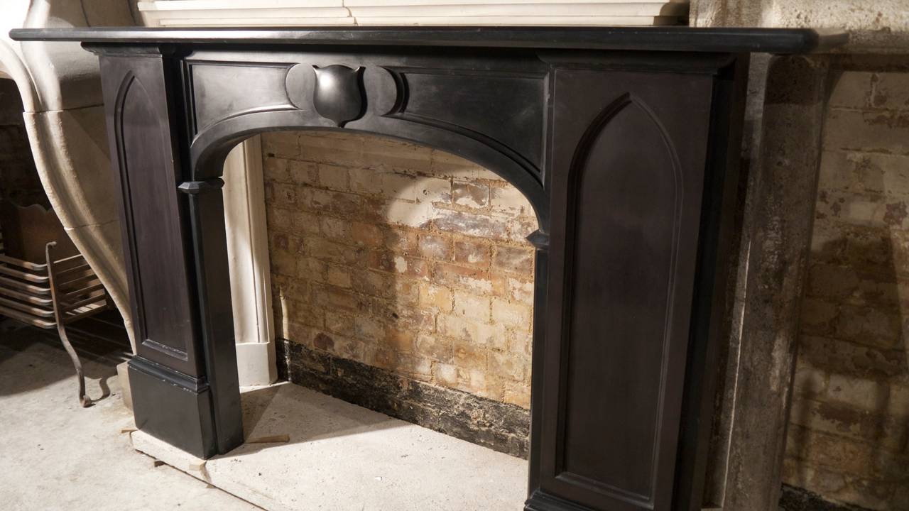 Pair of of Victorian Gothic Slate Fireplace Surrounds In Good Condition For Sale In London, GB