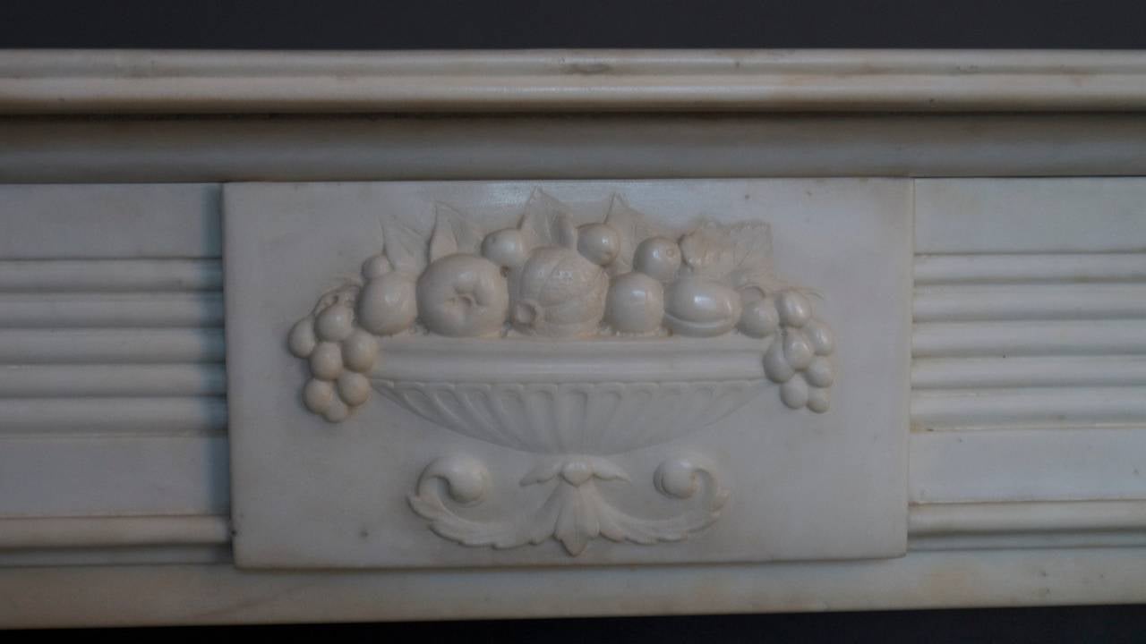 Original 18th Century Statuary White Marble Fireplace Surround For Sale 2