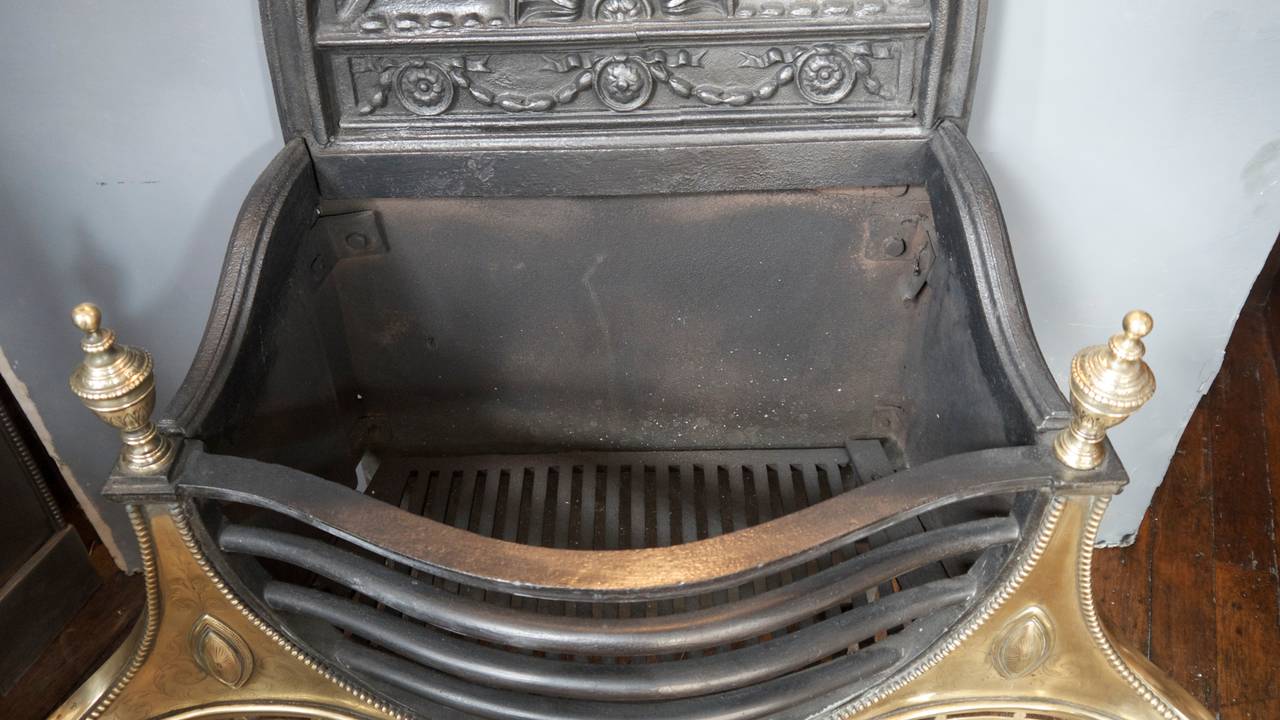 Huge antique Thomas Elsley Cast Iron and Brass Fire Basket Fireplace In Excellent Condition For Sale In London, GB