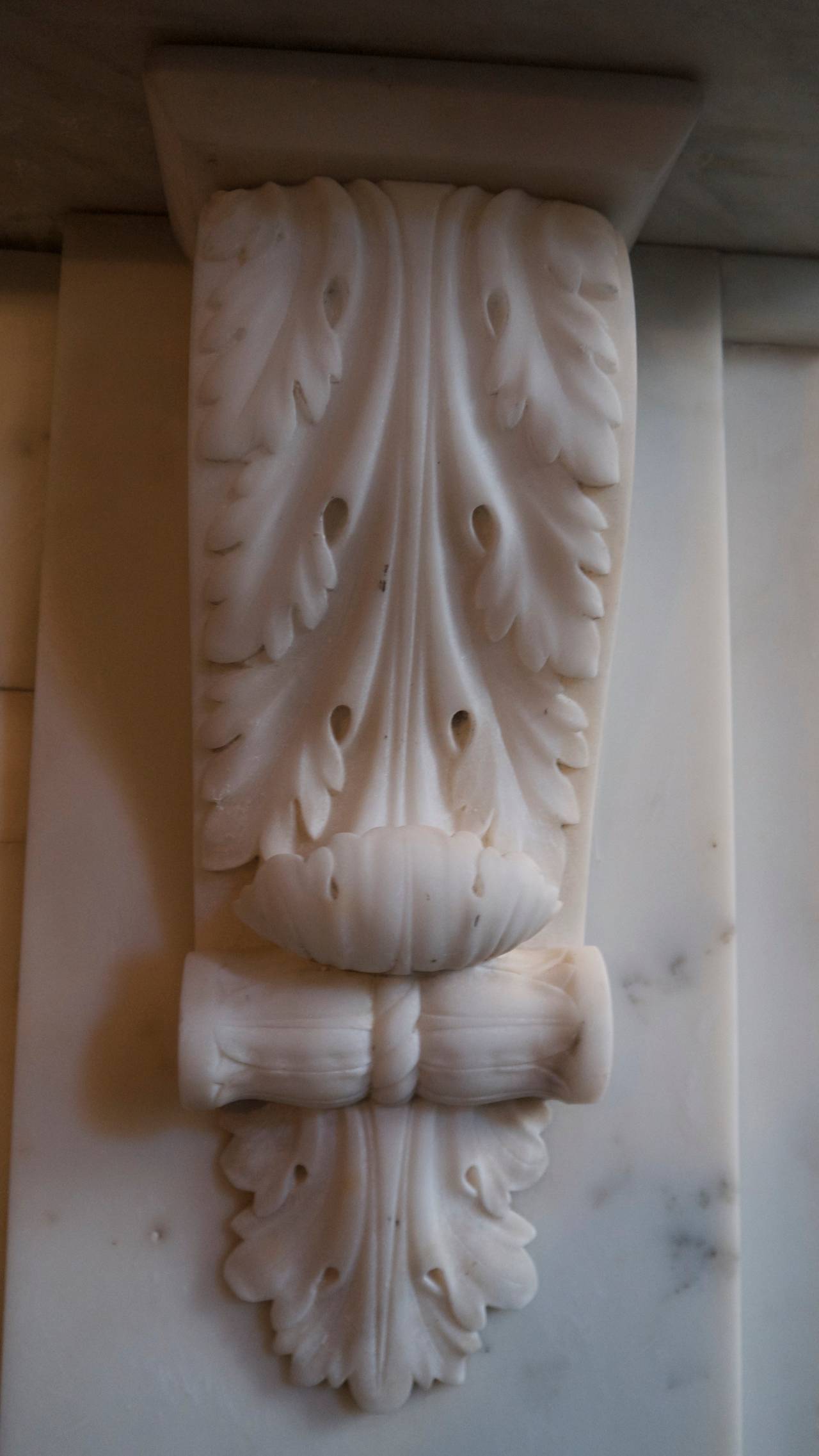19th Century Pair of Statuary White Carved Victorian Marble Corbels