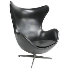 Retro Arne Jacobsen Egg Chair by Fritz Hansen