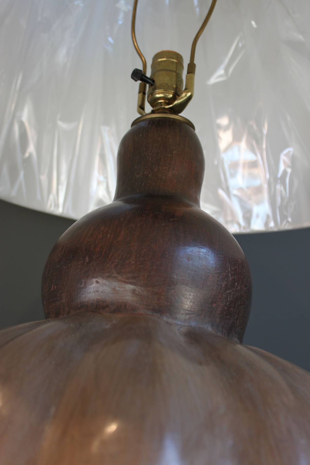 Monumental Pottery Gourd-Shaped Lamp with Figured Heads For Sale 2