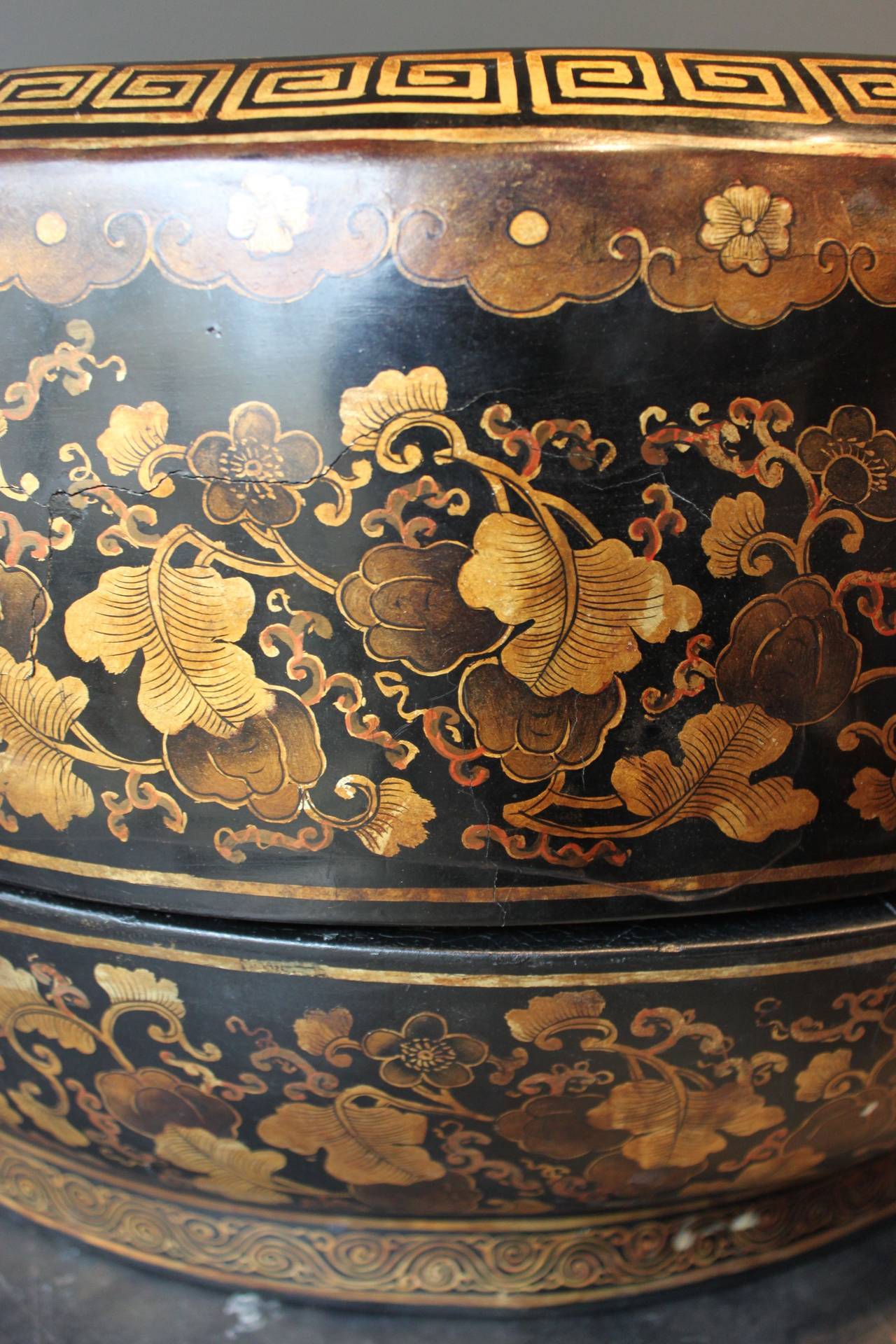 Massive Chinese Cushion Form Lacquer Storage Box, circa 1850 In Good Condition In San Antonio, TX