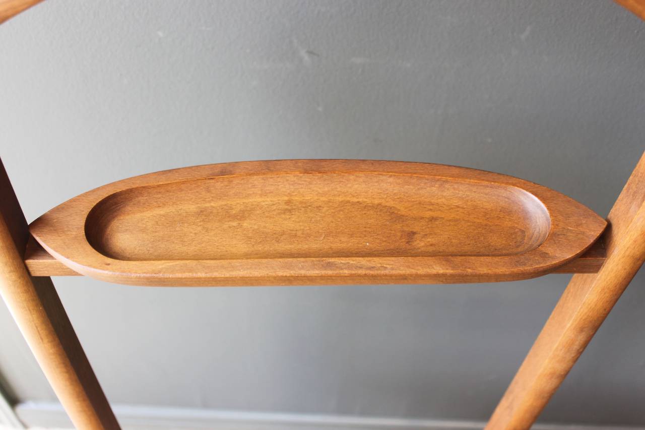 Vintage Wood Valet Folding Chair with Woven Caned Seat, Mid-20th Century In Good Condition In San Antonio, TX