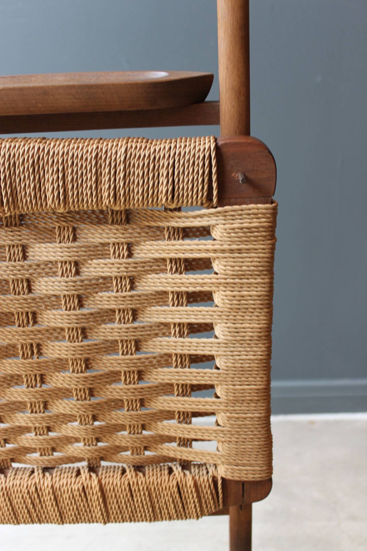 Mid-Century Modern Vintage Wood Valet Folding Chair with Woven Caned Seat, Mid-20th Century