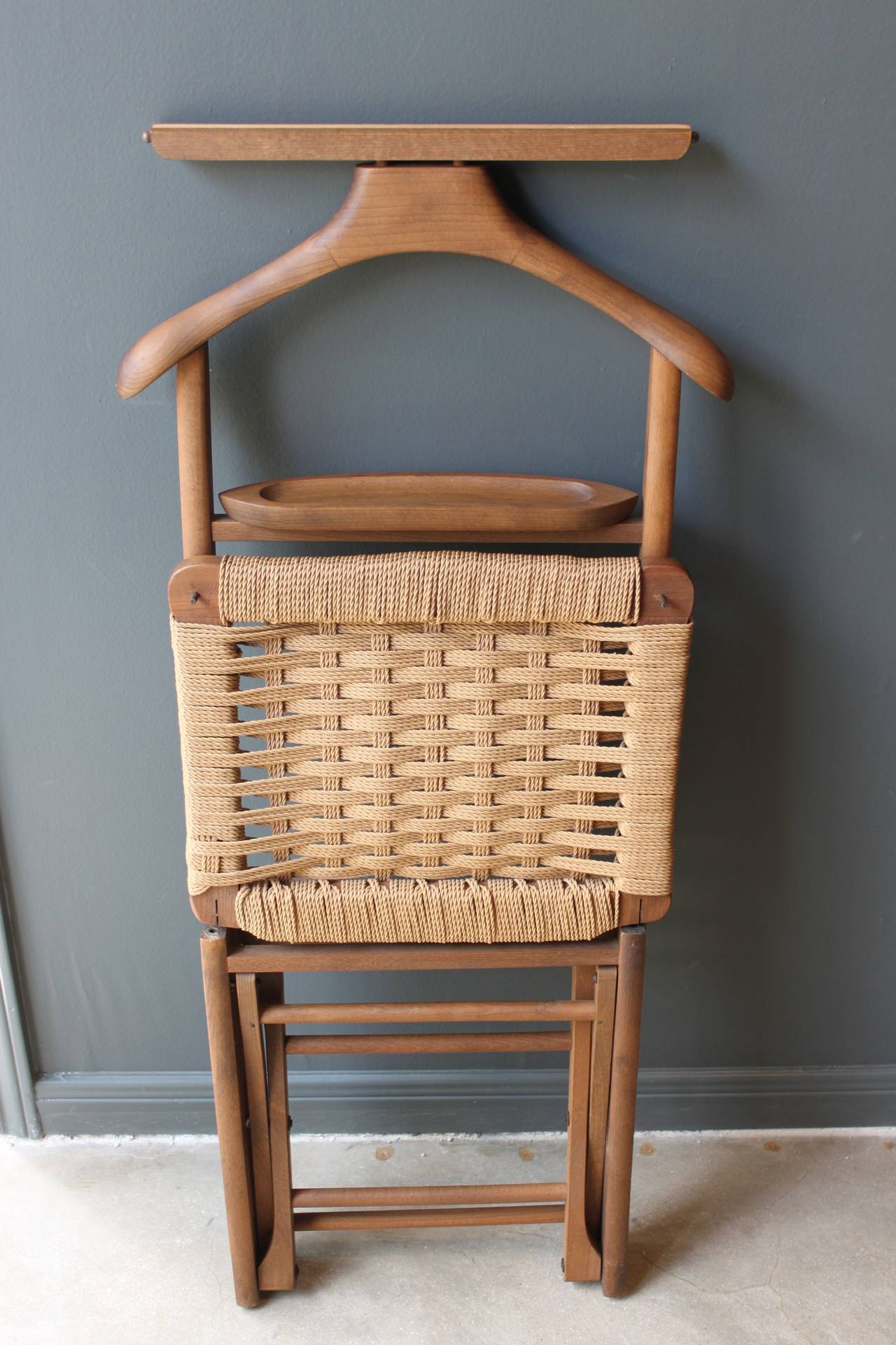 Vintage Wood Valet Folding Chair with Woven Caned Seat, Mid-20th Century 1