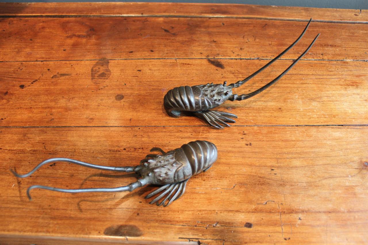 Pair of Bronze Lobsters, Japan, circa Early 20th Century In Good Condition In San Antonio, TX