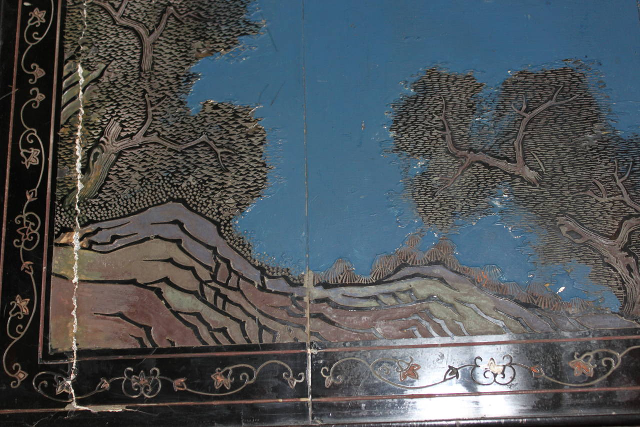 Chinoiserie Coffee or Cocktail Table with Chinese Screen, circa 1950 In Good Condition For Sale In San Antonio, TX