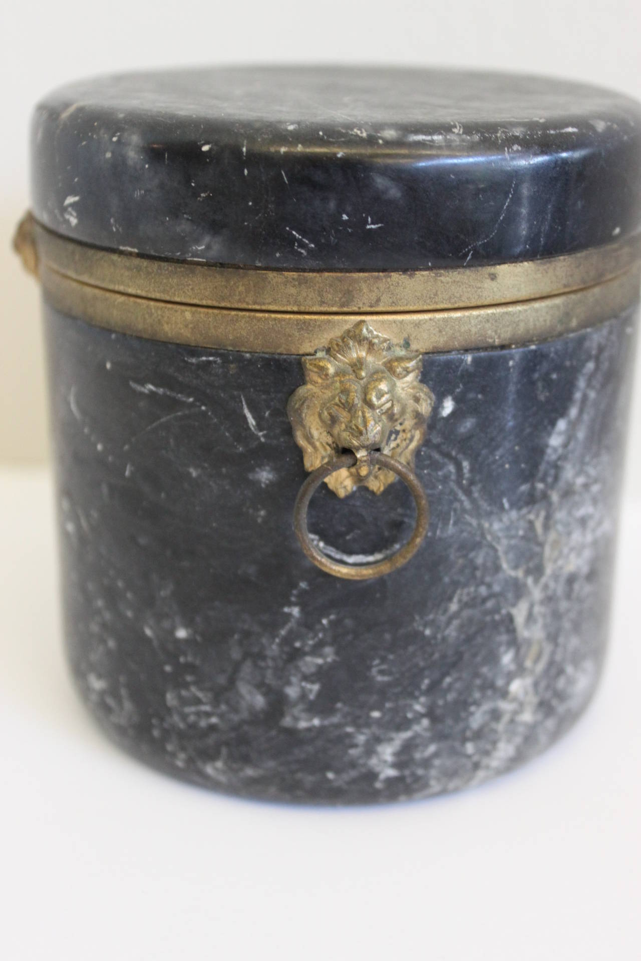 Alabaster Hinged Box or Cylinder Jar In Good Condition In San Antonio, TX