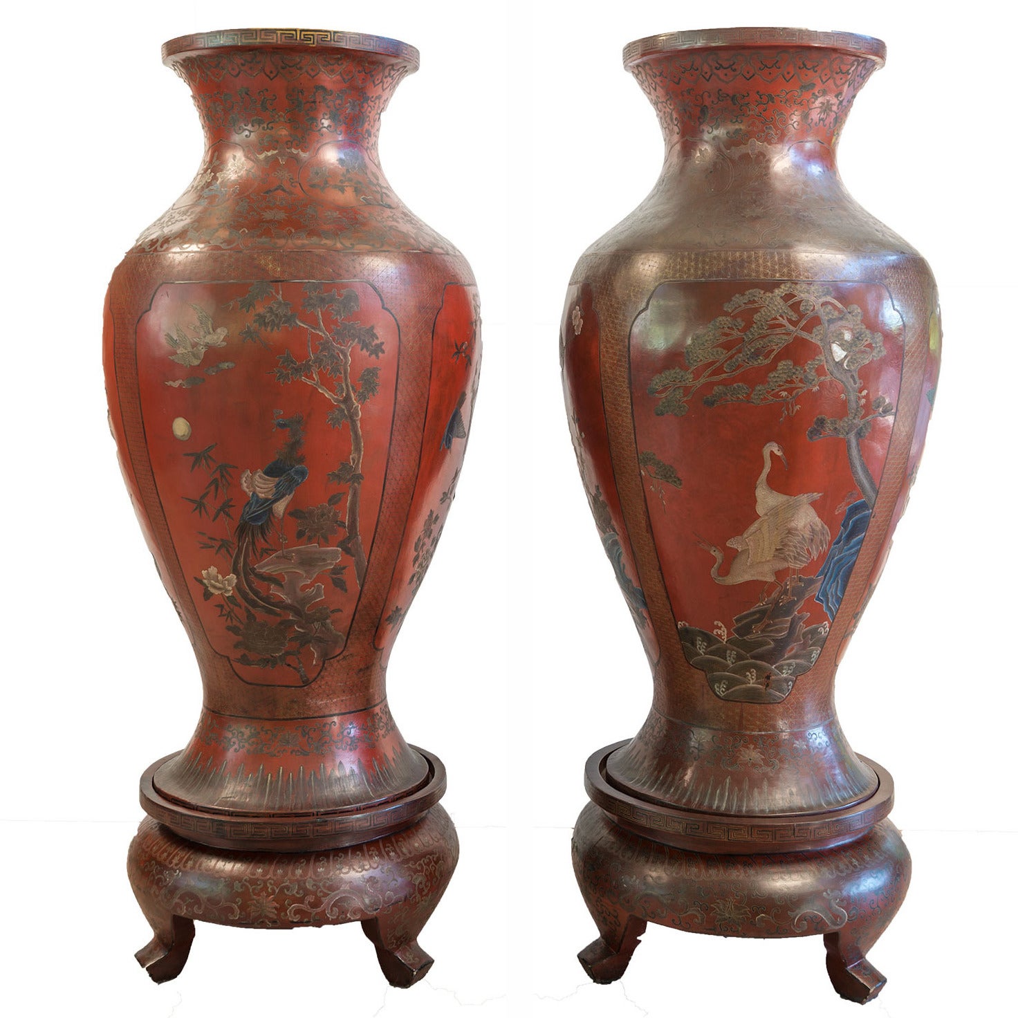 Pair of Red Lacquer Chinese Vases, 19th Century For Sale