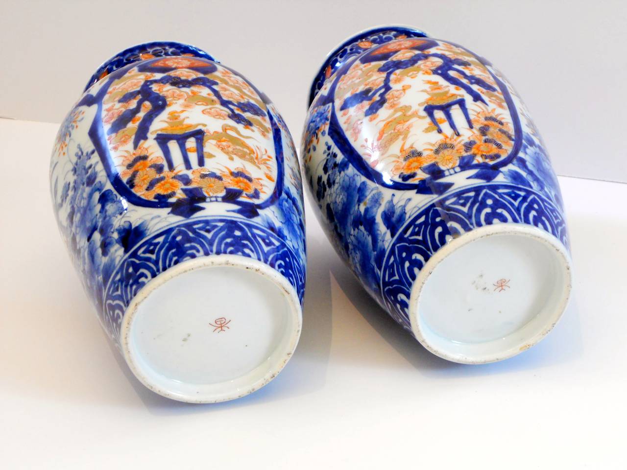 Meiji Pair of Signed Imari Vases, 19th Century For Sale