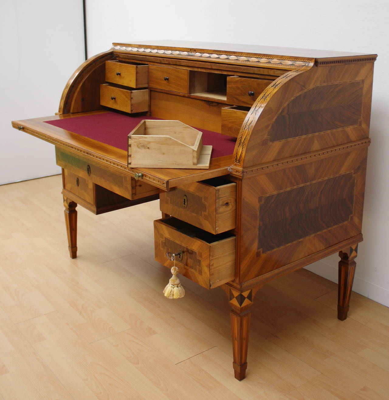 roll top writing desk