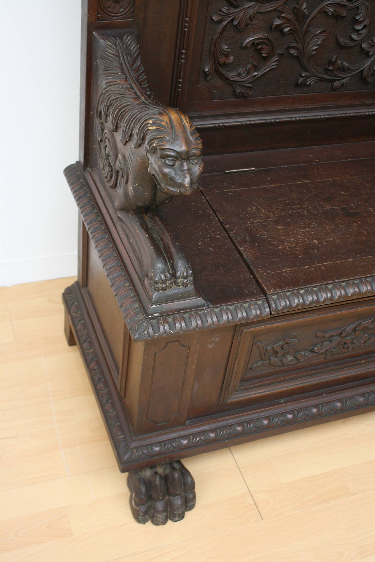 19th Century Carved Hall Settle For Sale 1
