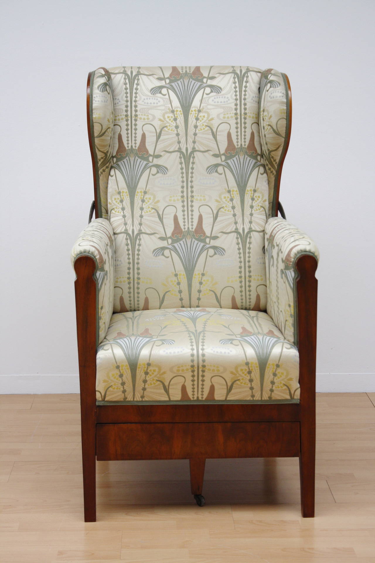 19th Century, Unusual Austrian Biedermeier Metamorphic Reclining Armchair In Excellent Condition For Sale In Wels, AT