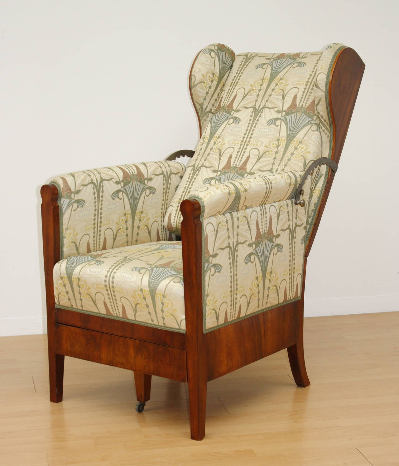 19th Century, Unusual Austrian Biedermeier Metamorphic Reclining Armchair For Sale 3