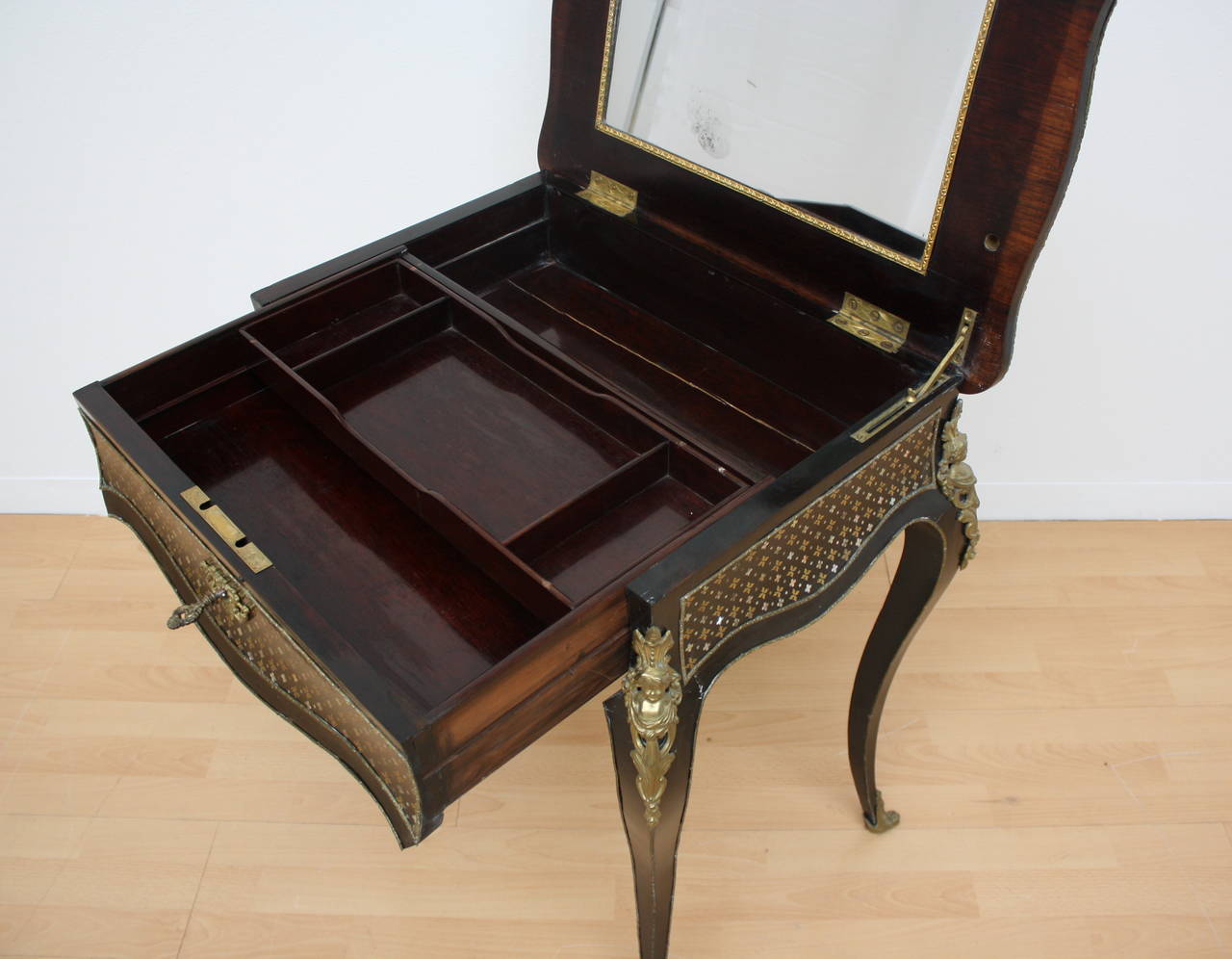 19th Century, Napoleon III Sewing Table For Sale 3