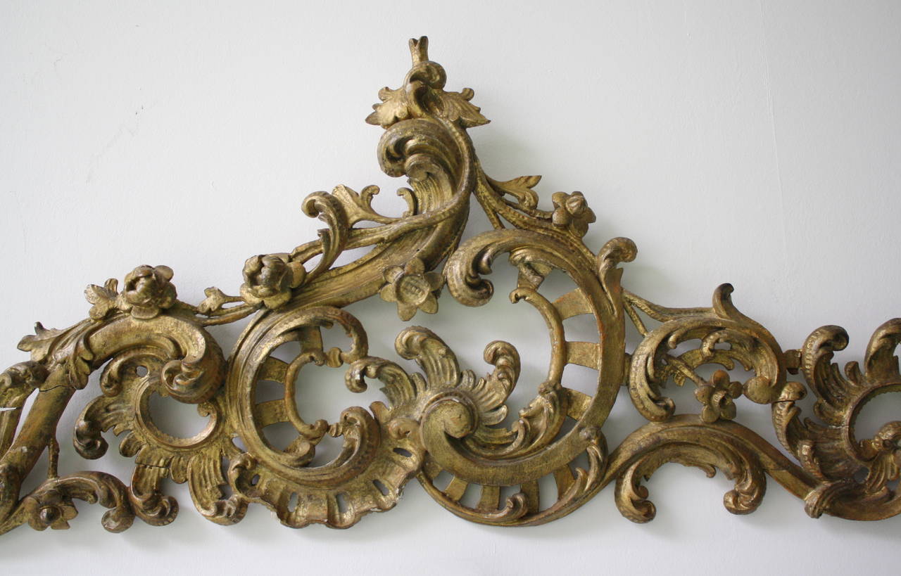 Early 18th Century Pair of Exceptionally Baroque Supraportes For Sale