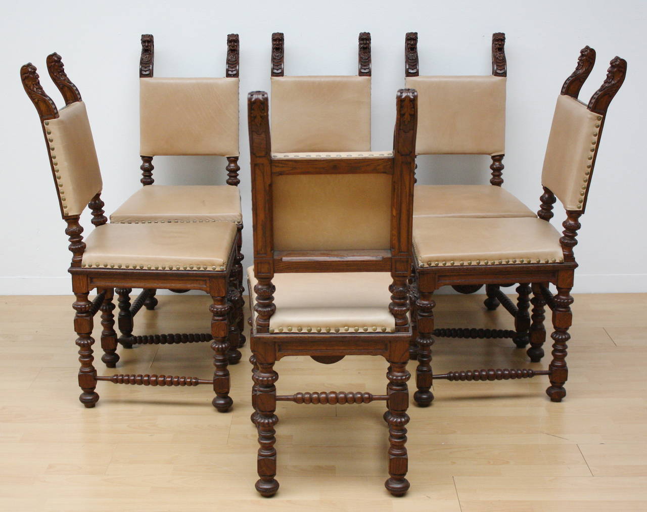 Set of Six Historism Carved Chairs In Excellent Condition For Sale In Wels, AT