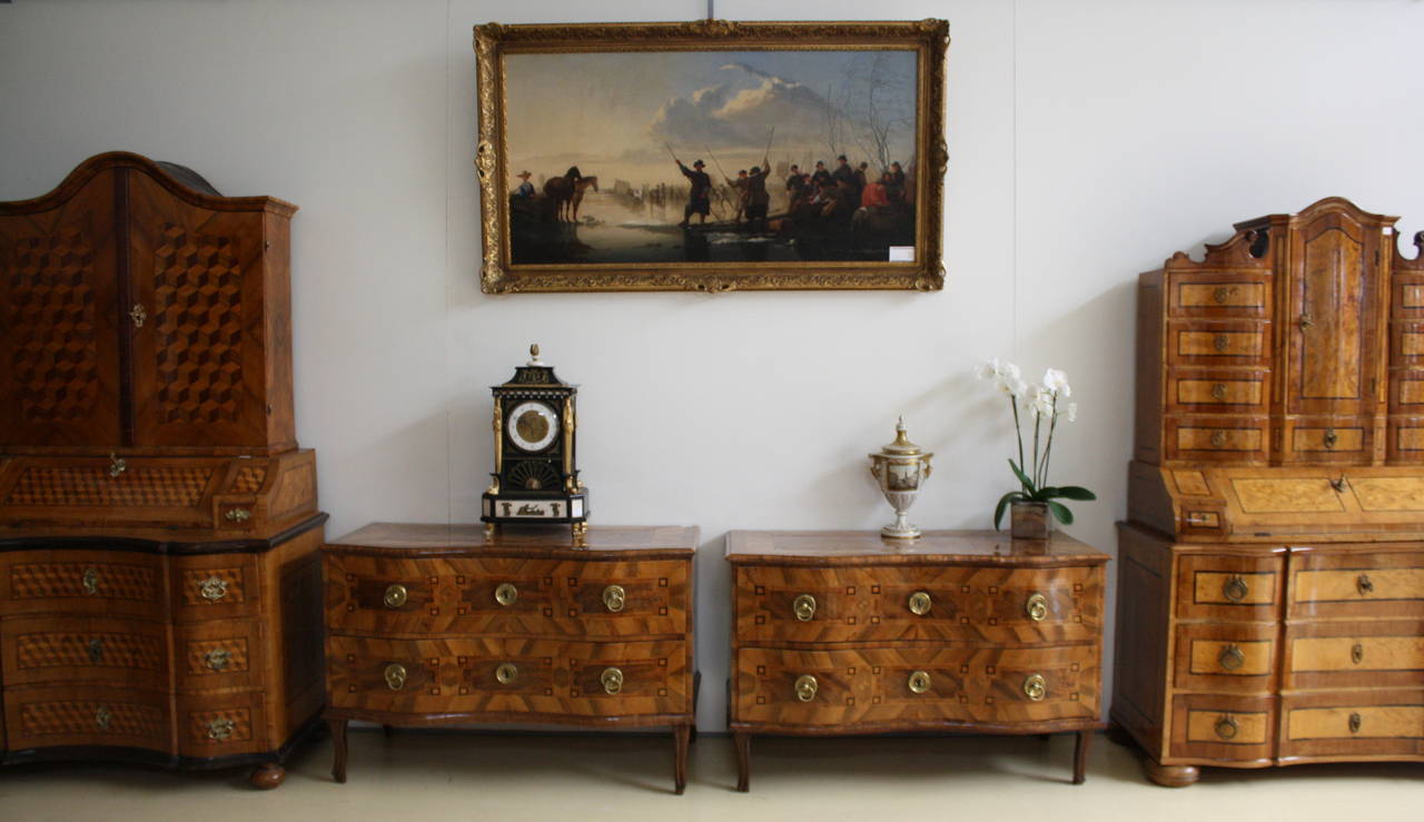 18th Century, Pair of Baroque Two-Drawer Commode For Sale 2