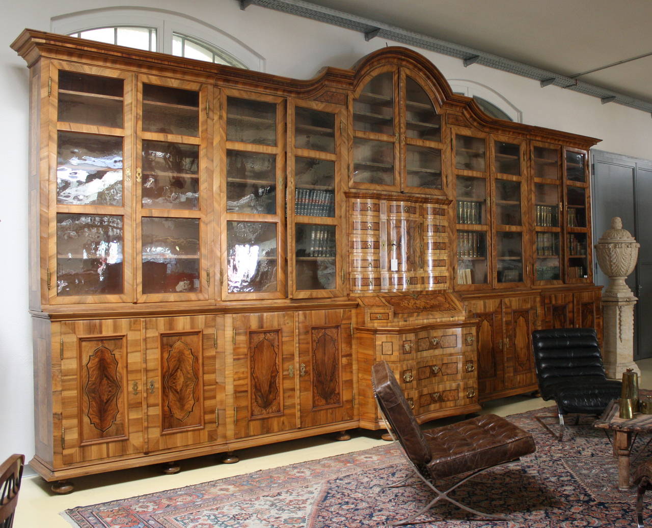 18th Century Baroque Library with Tabernacle For Sale 3