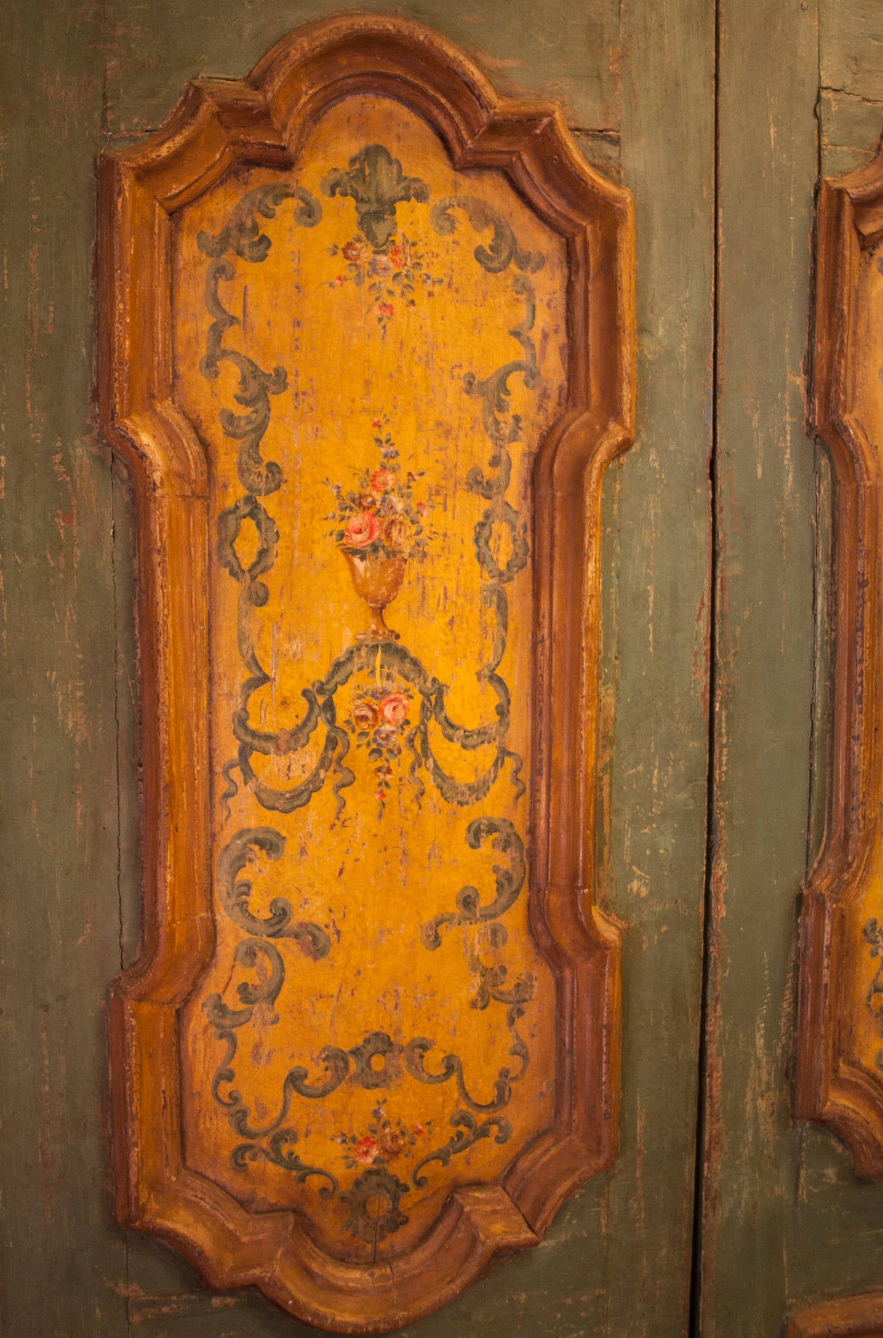 Early 18th Century Antique lacquered Double Door For Sale