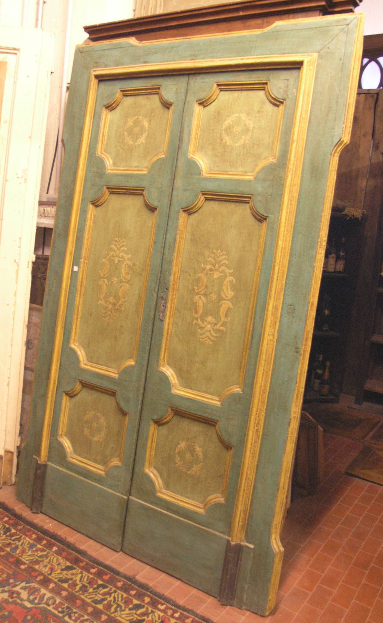 Antique lacquered double door.
Original frame.
Comes from Naples, Italy.